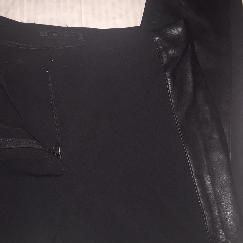 Slacks/leather/material/Size 4/5 - Picture 5 of 13